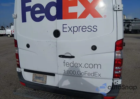 2015 Mercedes-Benz Sprinter 2500 High Roof from USA, damaged, VIN WD3PE8DB4FP127841